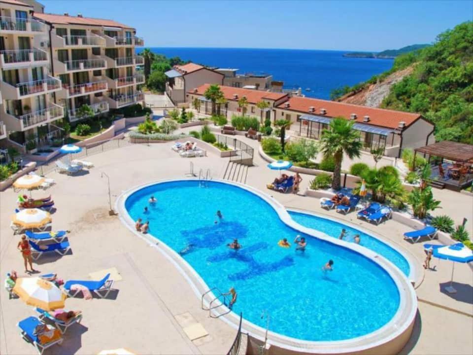 Beauty Apartment In Blue Star Complex Przno Montenegro Exterior photo